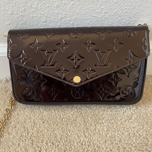 Louis Vuitton Felicie Pochette Flap Pouch